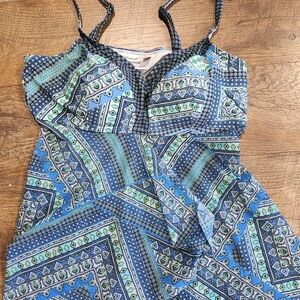 Croft & Barrow Blue and White Garment